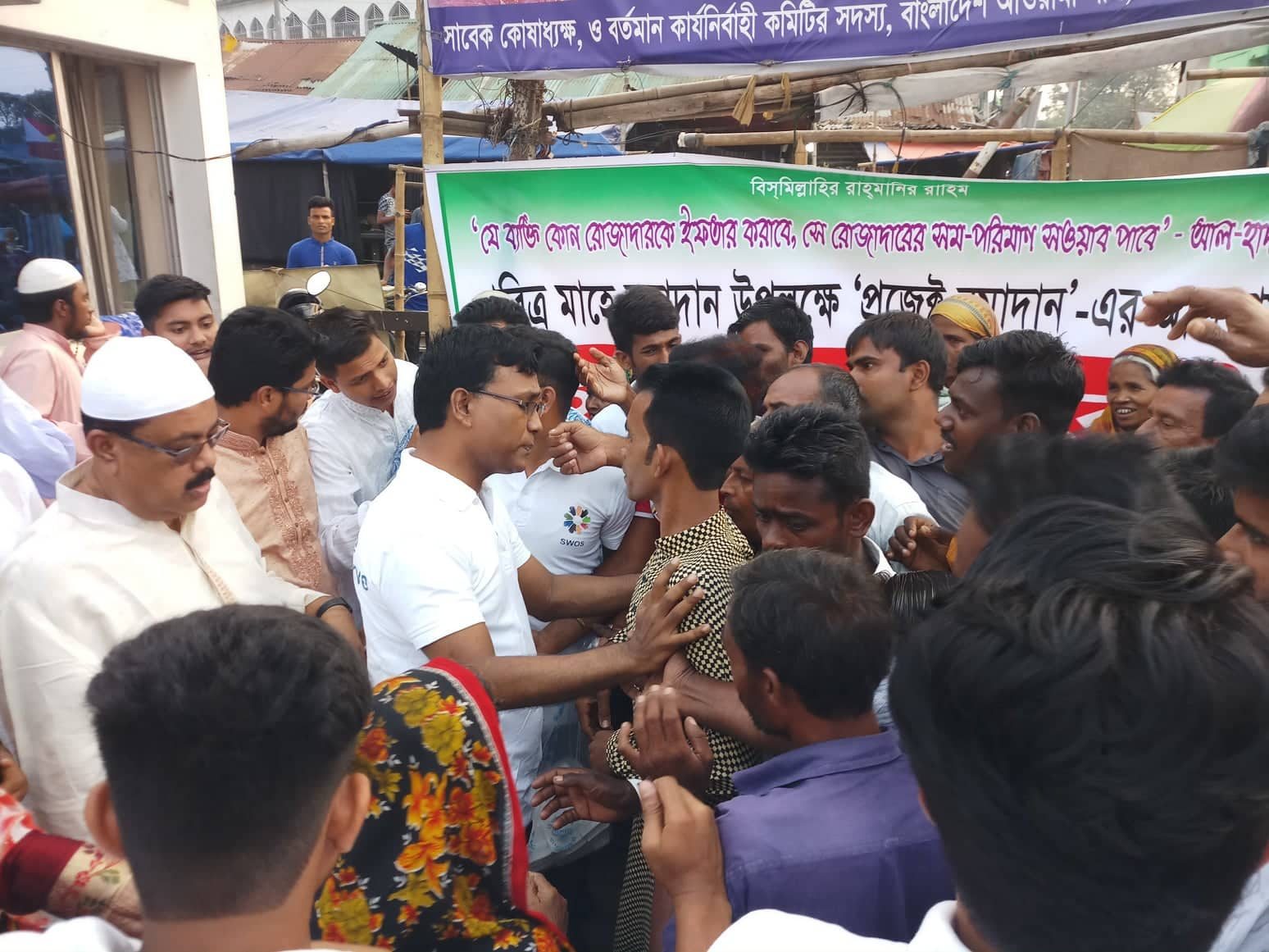 প্রোজেক্ট রমাদান — ২য় ইফতার বিতরণ