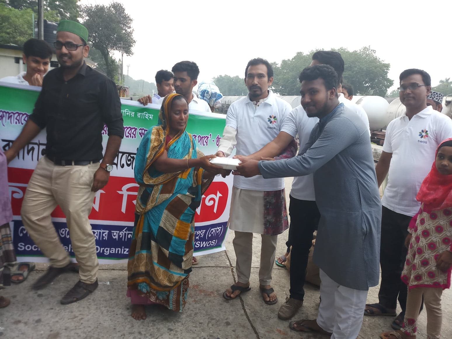 প্রোজেক্ট রমাদান — ১ম ইফতার বিতরণ