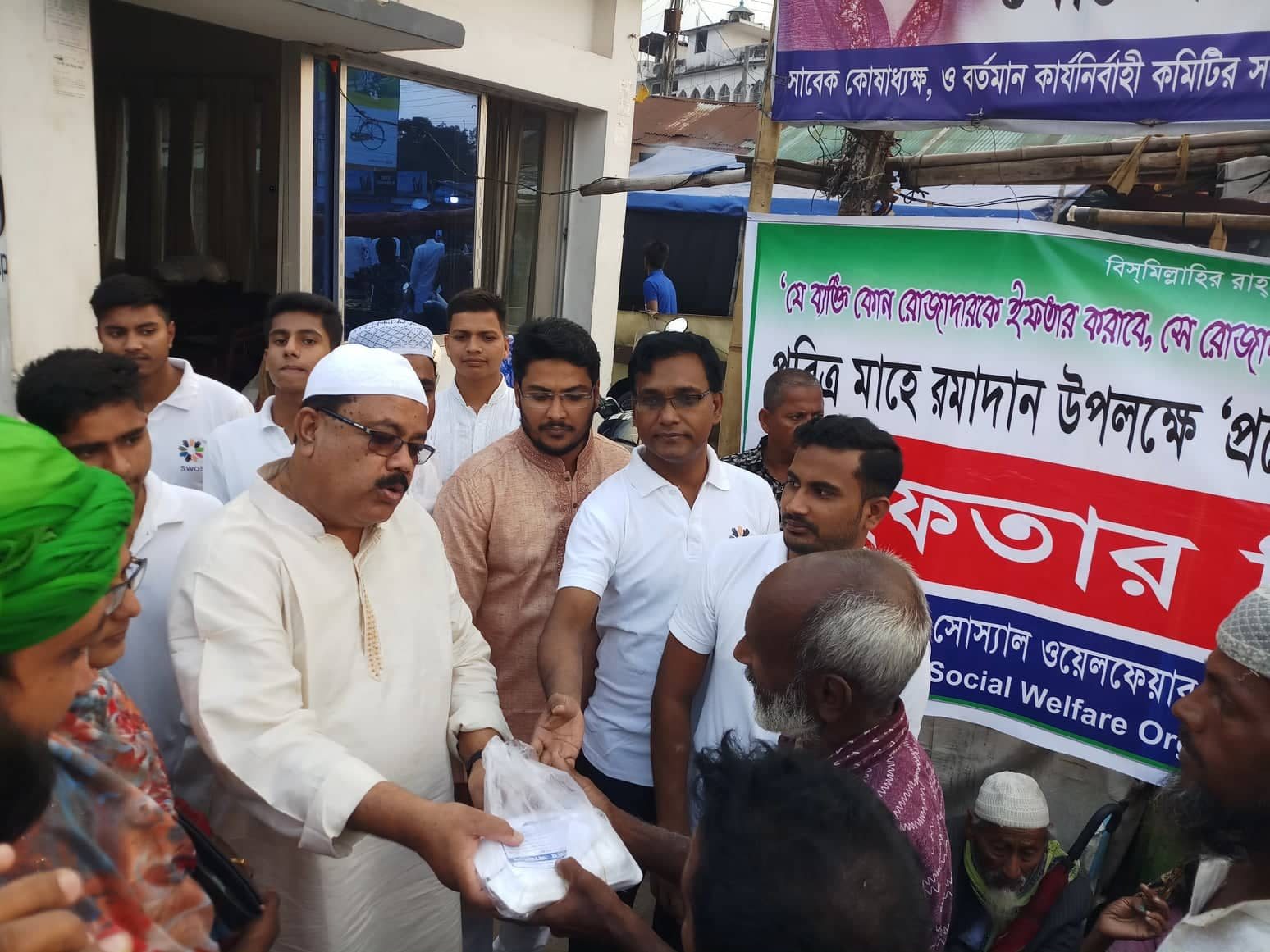 প্রোজেক্ট রমাদান — ২য় ইফতার বিতরণ