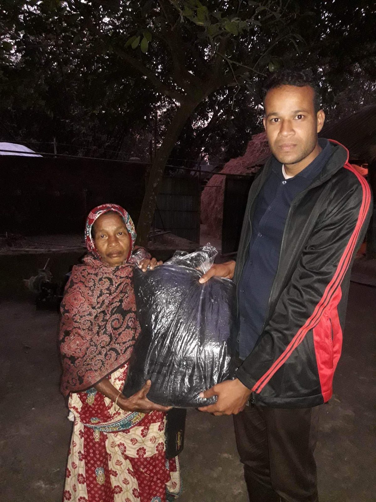 প্রোজেক্ট ওয়ার্মিং হার্ট — শীতবস্ত্র বিতরণ ২০২০